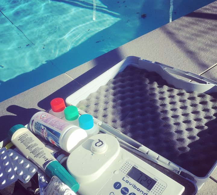 Contrôle et réglage de la qualité de l’eau de la piscine ou du spa